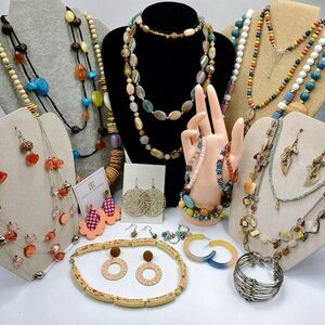 Colorful Fashion Jewelry Lot Necklace Bracelet Earring Bundle 27 Pieces